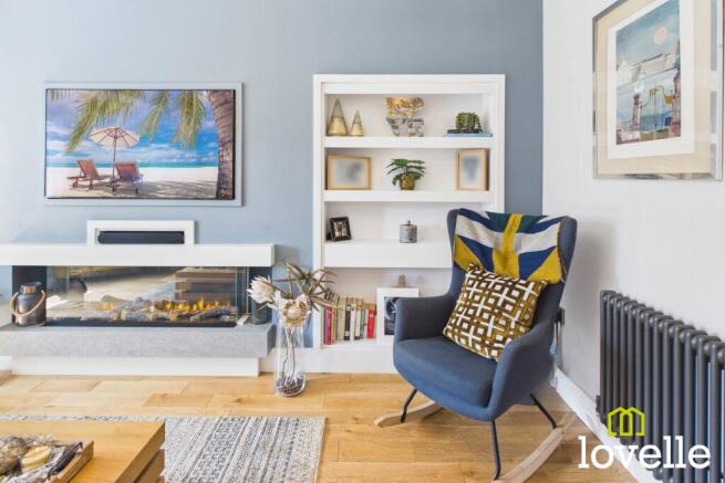 4 bed Detached for sale Image 6