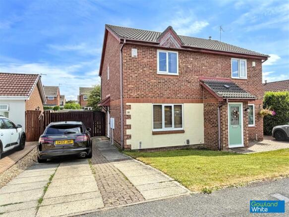 2 bed Semi-Detached for sale in stockton on tees
