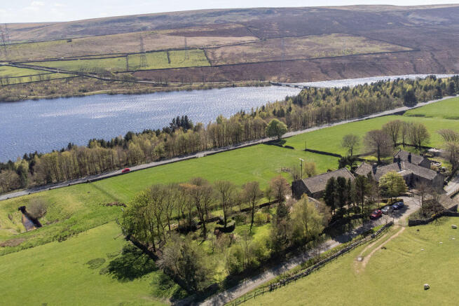Baitings Hall Barn, Blue Ball Road, Ripponden HX6 4LR photo 3