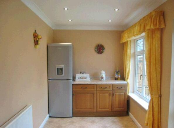 Kitchen photo 2