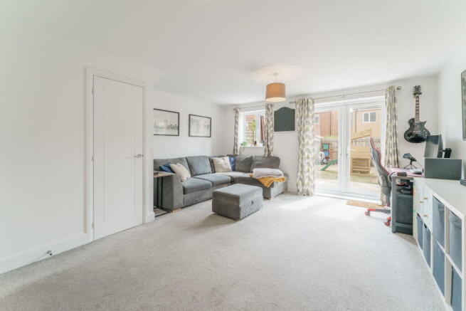 3 bed Semi-Detached for sale Image 6