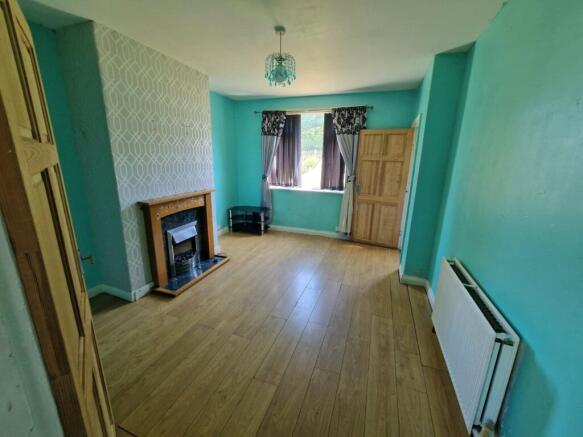 2 bed Terraced to rent Image 4