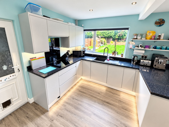 Southfield Avenue, Castle Bromwich, B36 photo 5