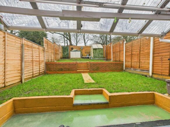 2. CAM04922G0-PR0105-STILL003