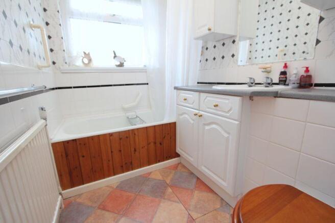 Bathroom/ WC