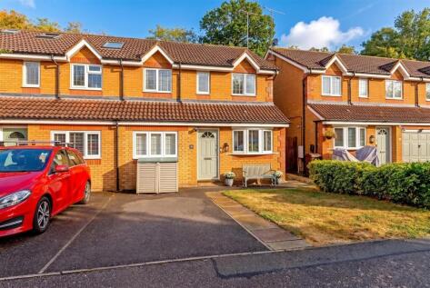 Wynches Farm Drive, St. Albans