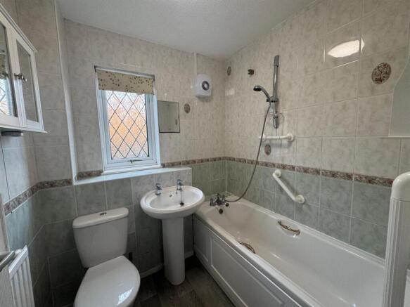 2 bed Bungalow to rent Image 7
