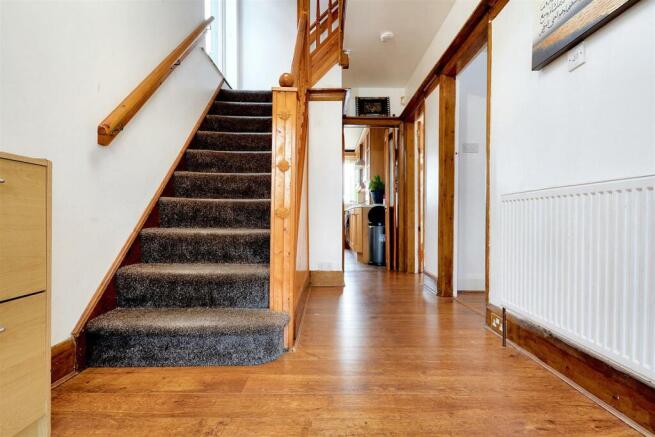 Entrance Hall_2.jpeg