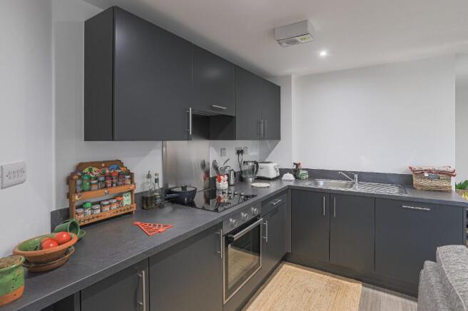 1 bed Flat for sale Image 4