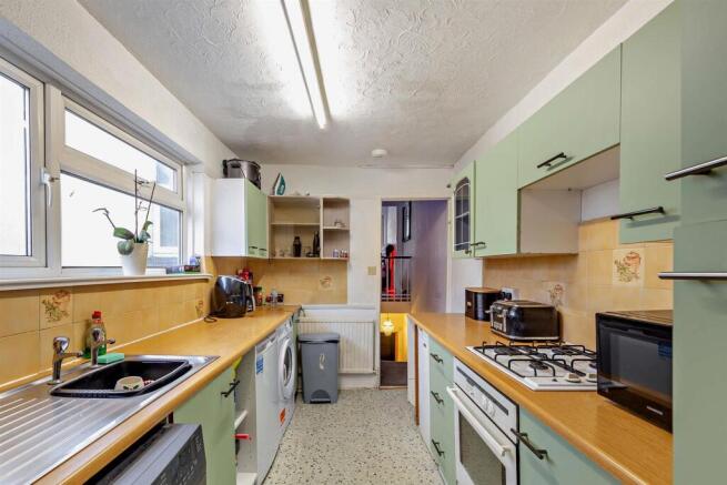 8676140-interior04-800.jpg