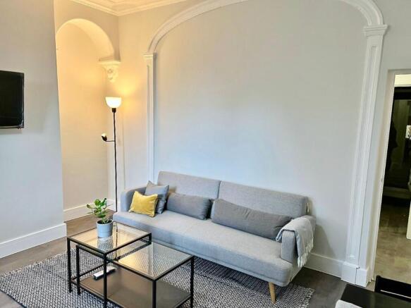 1 bed Flat to rent Image 5