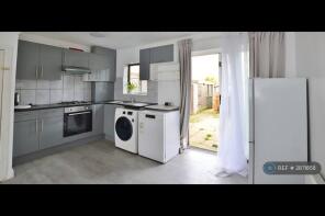 27a, Salt Hill Way, Slough SL1 3TR