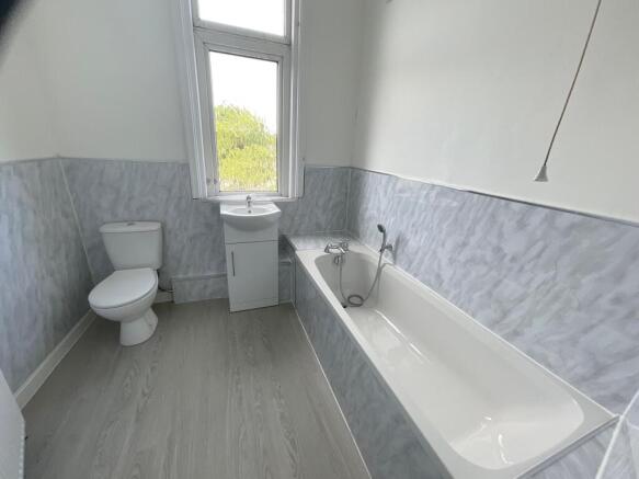 1 bed Flat to rent Image 8