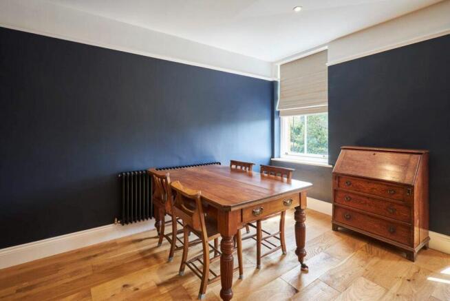 2 bed Apartment for sale Image 4