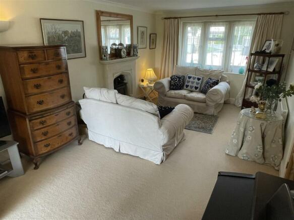 Sitting Room.JPG