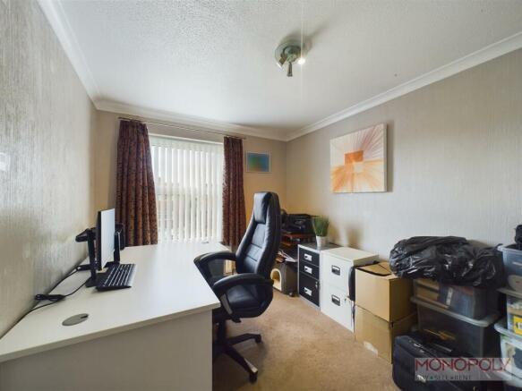 CAM01943G0-PR0326-STILL021.jpg