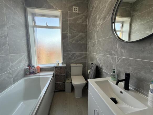 2 bed Terraced for sale Image 4