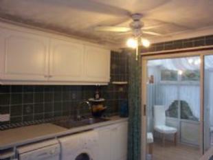 KITCHEN (a)