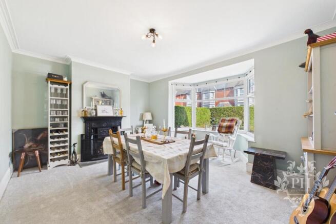 3 bed Semi-Detached for sale Image 4