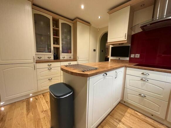 9_Kitchen 2