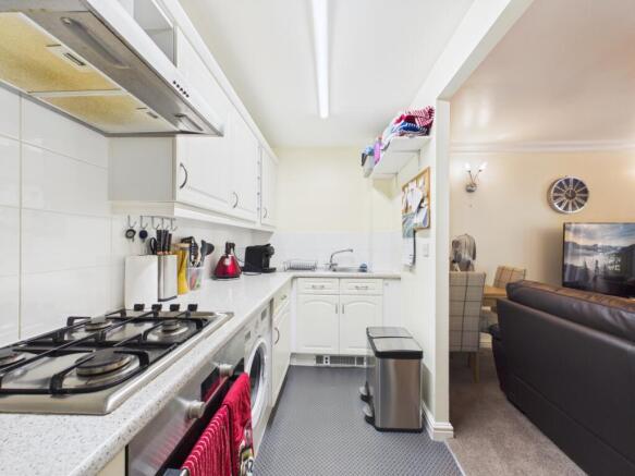 2 bed Apartment for sale Image 8