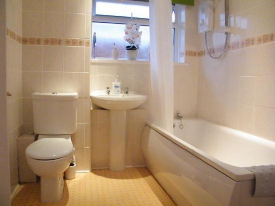 White Suite Bathroom