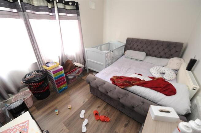 2 bed Town House for sale Image 6