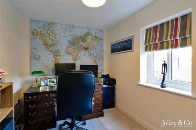 Bedroom 3 / Study