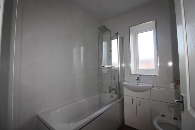 Bathroom.JPG