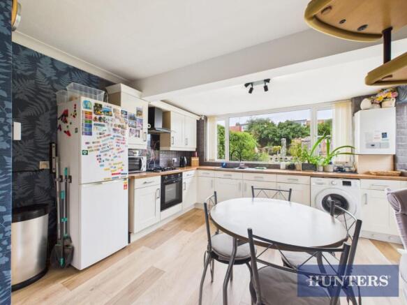 2 bed Semi-Detached Bungalow for sale Image 4