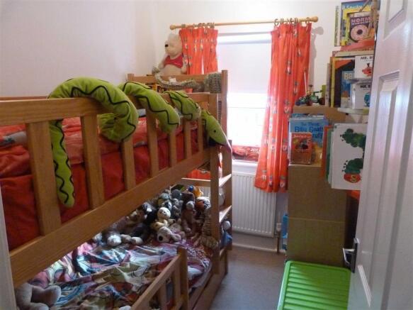 BEDROOM 2