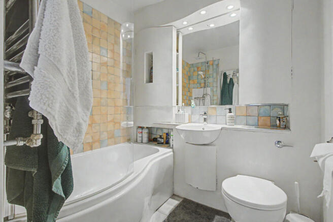 2 bed Terraced for sale Image 9
