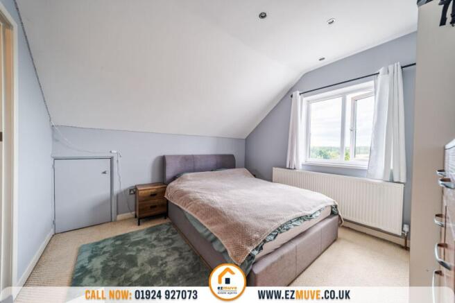 4 bed Semi-Detached for sale Image 12