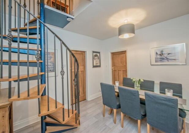 Dining Room:
