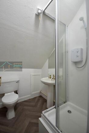 En-Suite to Bed 1