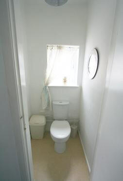 4 bed House to rent Image 8