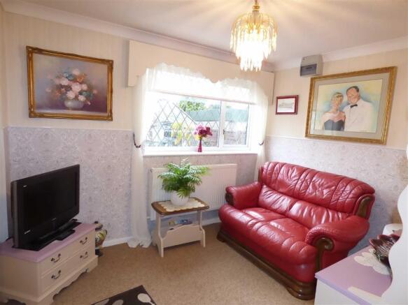 SITTING ROOM