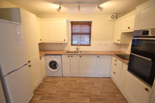 35 Kendall Place kitchen