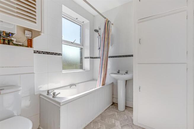 2 bed Terraced for sale Image 10