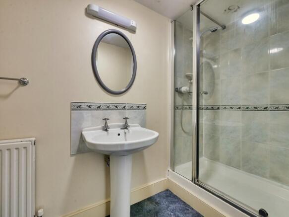 Ensuite shower