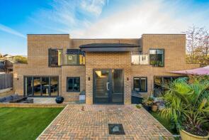 Flat, 5a, Firs Close, Forest Hill, London SE23 1BB