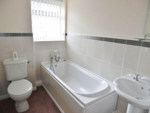Family Bathroom 