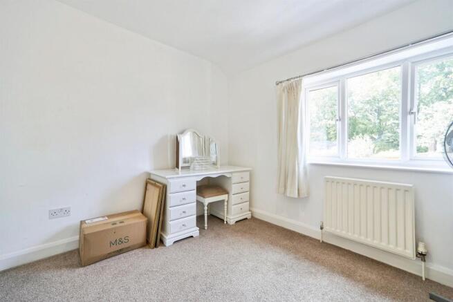 3 bed Semi-Detached for sale Image 11