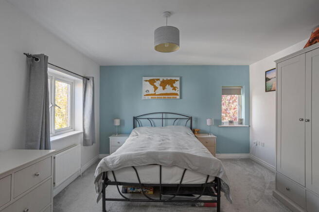 4 bed Link Detached House for sale Image 11