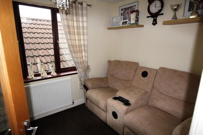 SITTING ROOM B