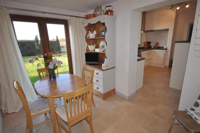 BREAKFAST ROOM
