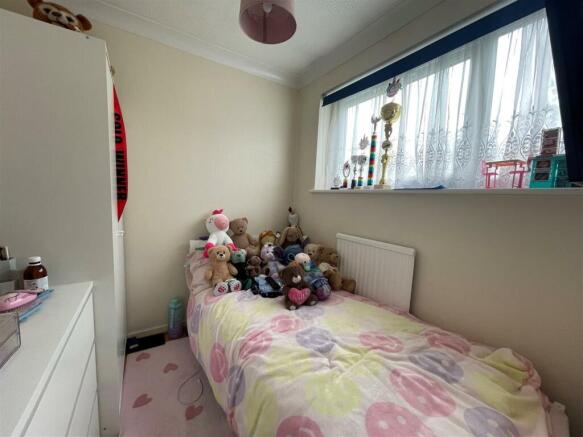 Bedroom 4.jpg