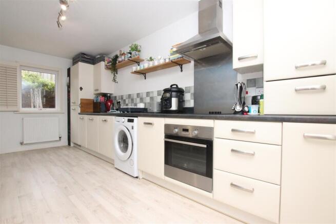 Kitchen.JPG