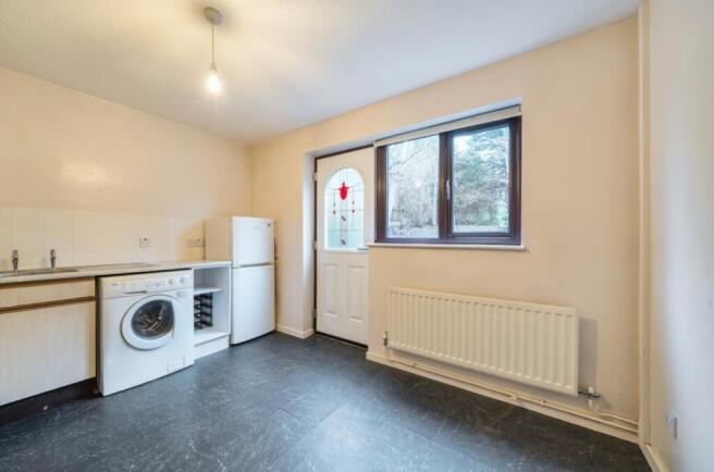 1383265-11-695f8cc122e07