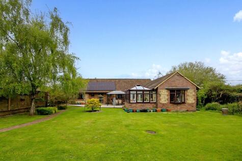 Woodcote Lane, Wick, BN17
